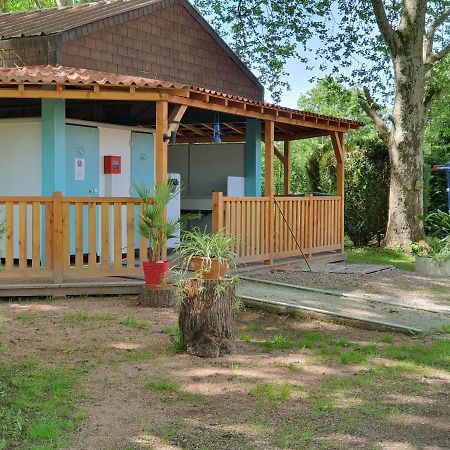 Camping Des 2 Rives- Mobilhomes Etang-sur-Arroux Exteriér fotografie